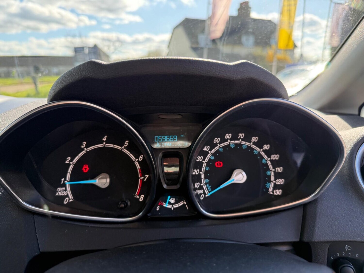 Used Ford Fiesta 2015 for sale - 78111894: Photo 14