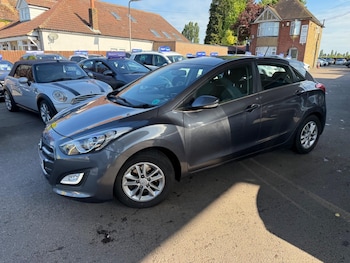 Used Hyundai i30 2016 for sale - 78552662: Photo