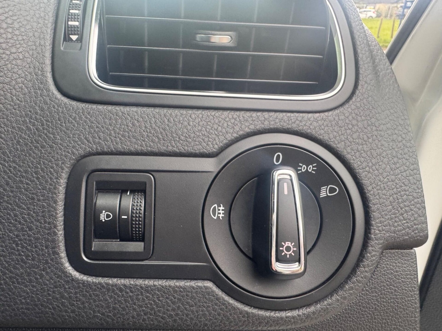 Used Volkswagen Polo 2015 for sale - 78077993: Photo 20