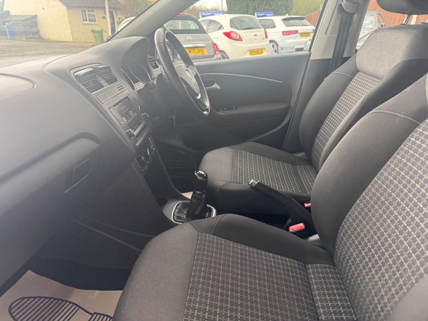 Used Volkswagen Polo 2015 for sale - 78077993: Photo 31