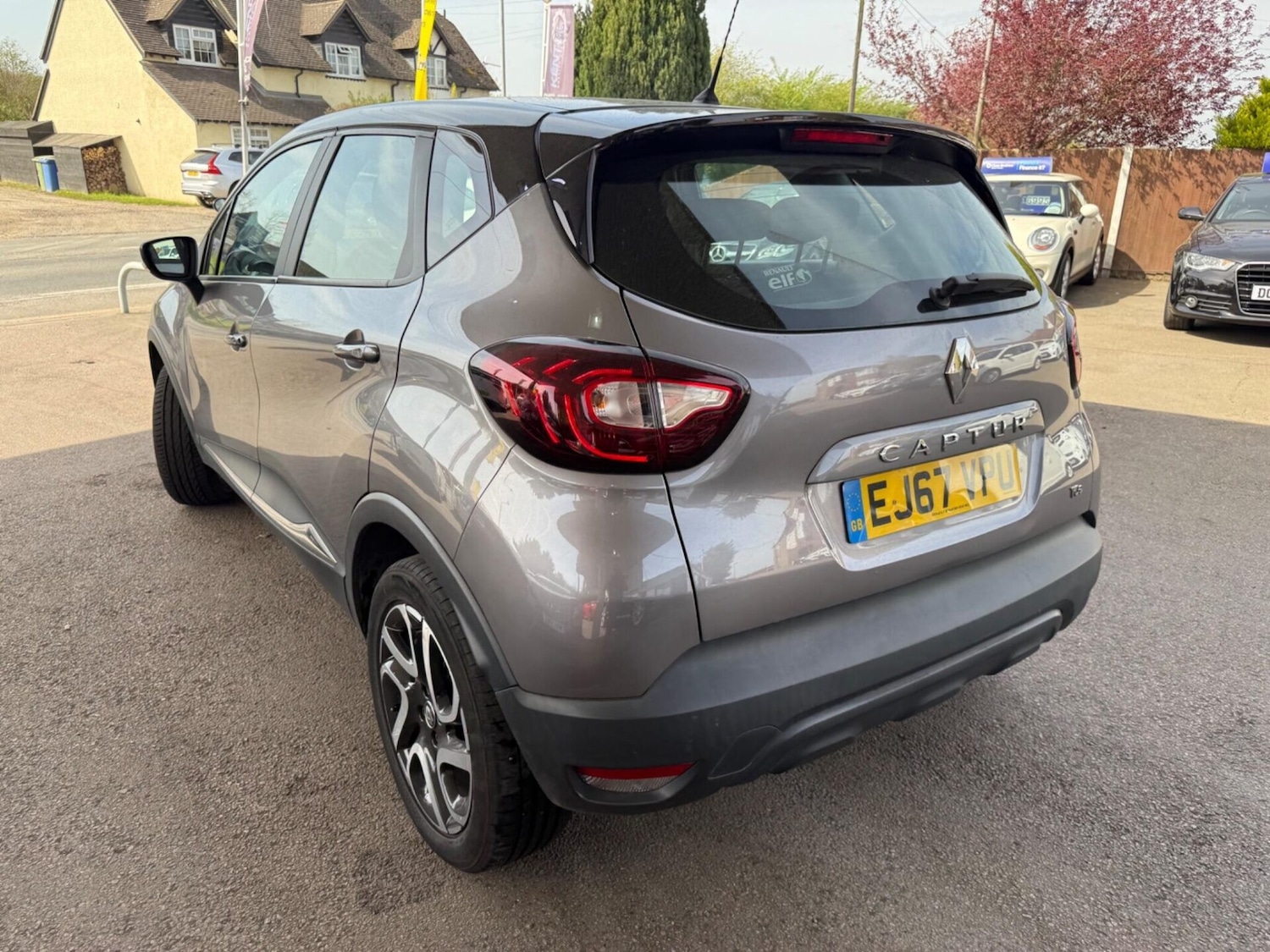 Used Renault Captur 2017 for sale - 78179410: Photo 3
