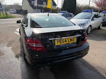 Used Mercedes-Benz C Class 2014 for sale - 77967714: Photo