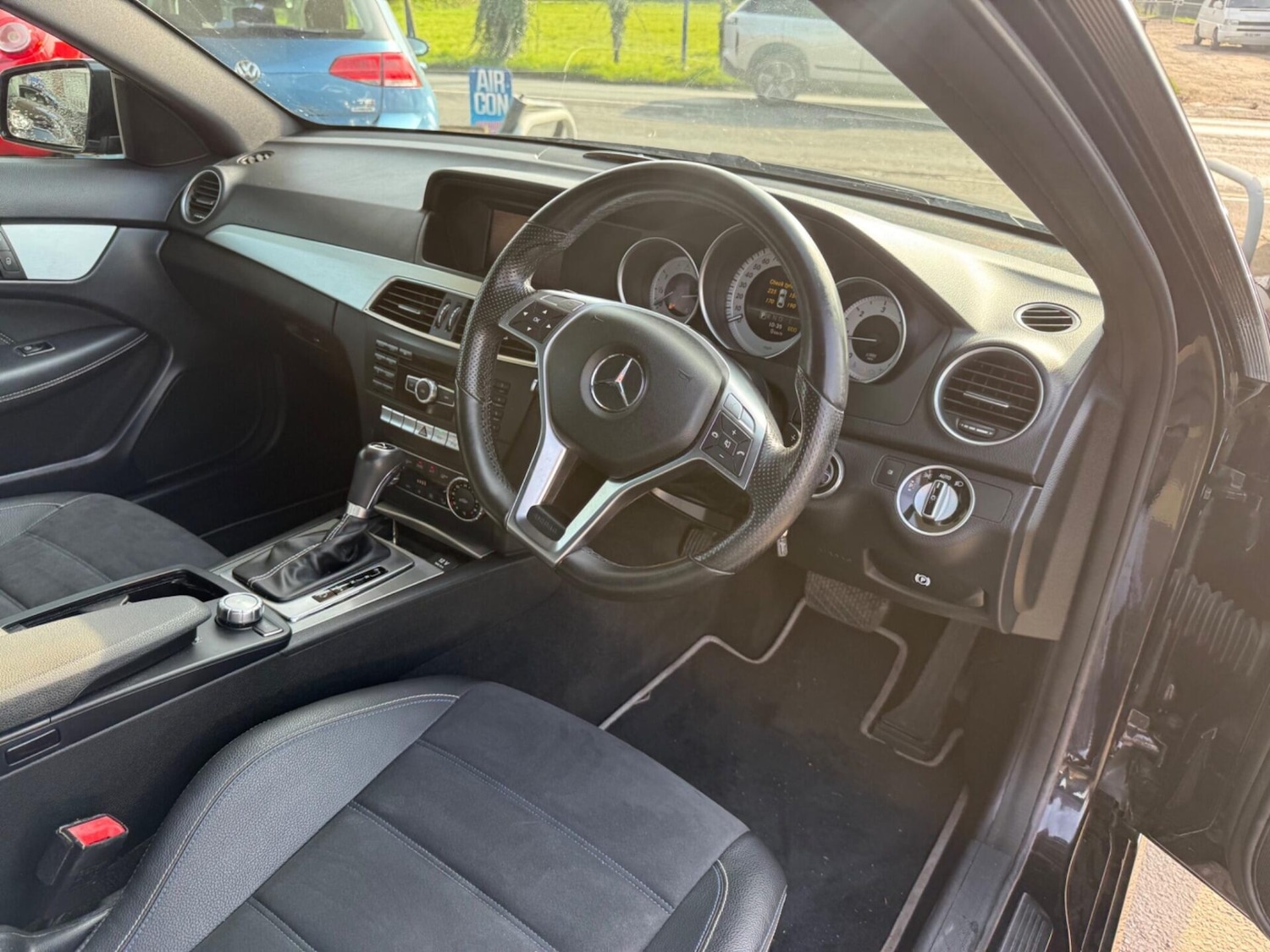 Used Mercedes-Benz C Class 2014 for sale - 77967714: Photo 8