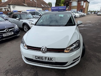 Used Volkswagen Golf 2016 for sale - 78513161: Photo