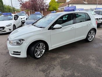 Used Volkswagen Golf 2016 for sale - 78513161: Photo