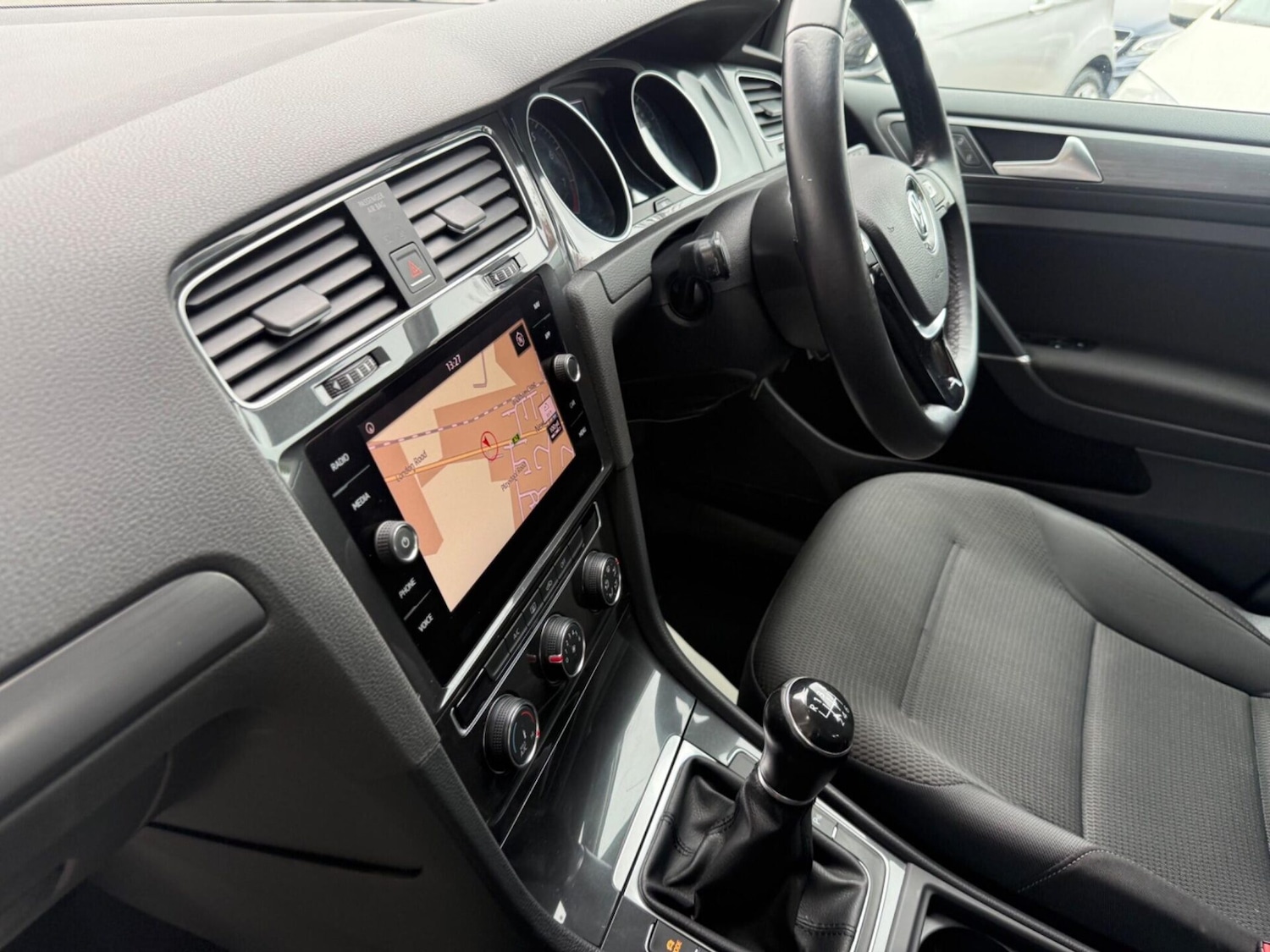 Used Volkswagen Golf 2017 for sale - 78164585: Photo 16