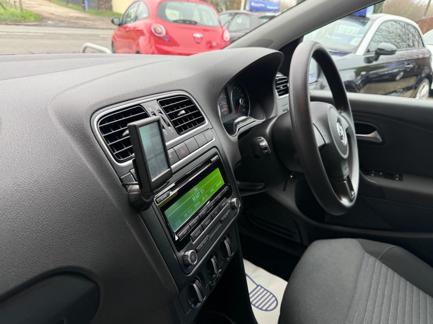 Used Volkswagen Polo 2013 for sale - 77932736: Photo 14