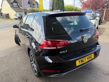 Used Volkswagen Golf 2017 for sale - 78355761: Photo