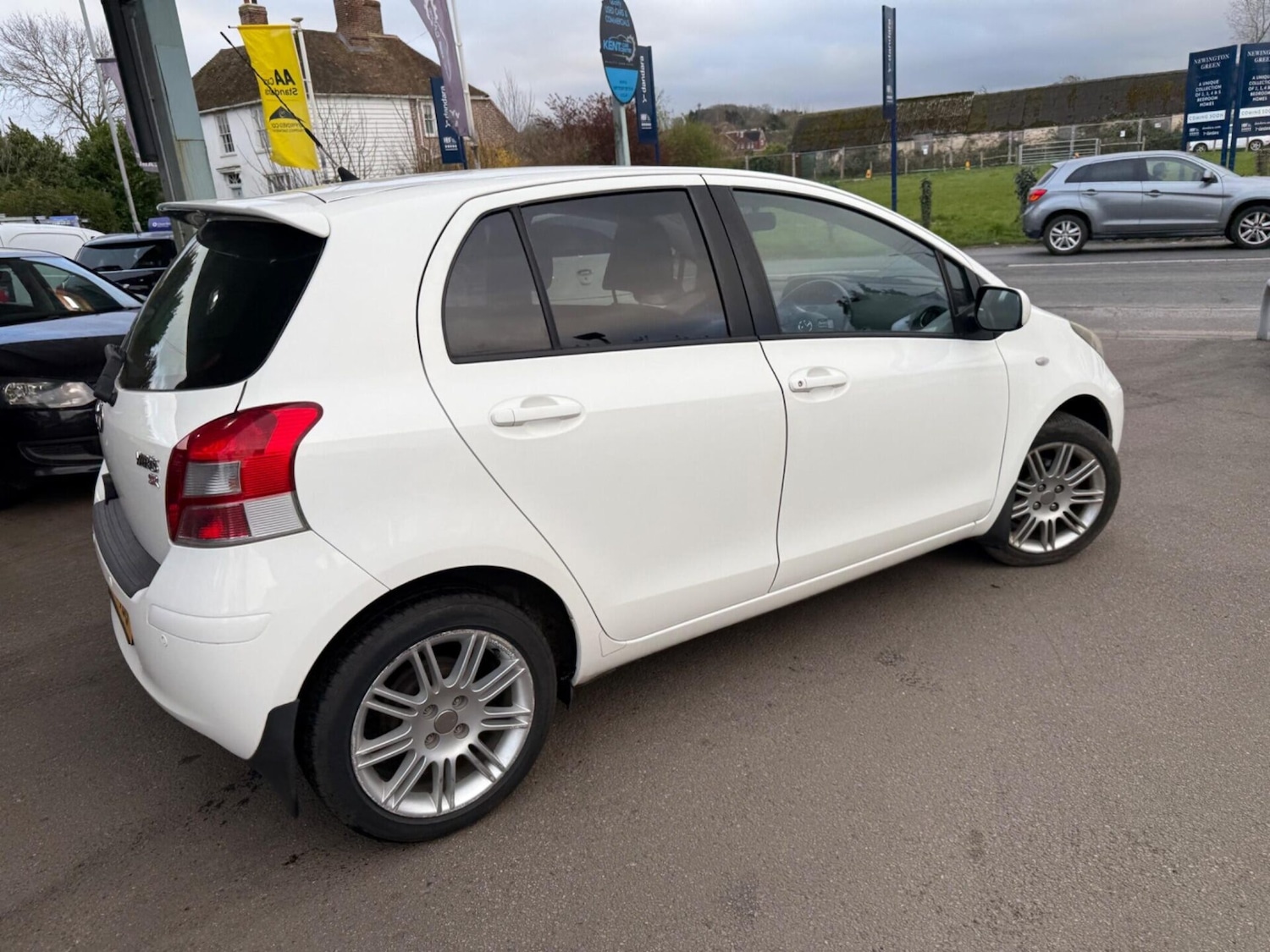 Used Toyota Yaris 2011 for sale - 78001628: Photo 11