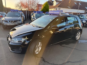 Used Volkswagen Golf 2014 for sale - 77932720: Photo
