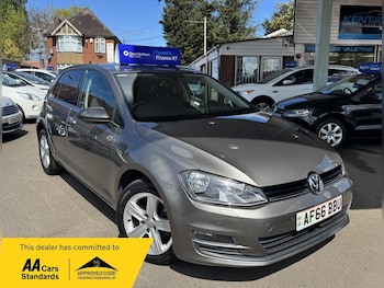 Used Volkswagen Golf 2016 for sale - 78313157: Photo