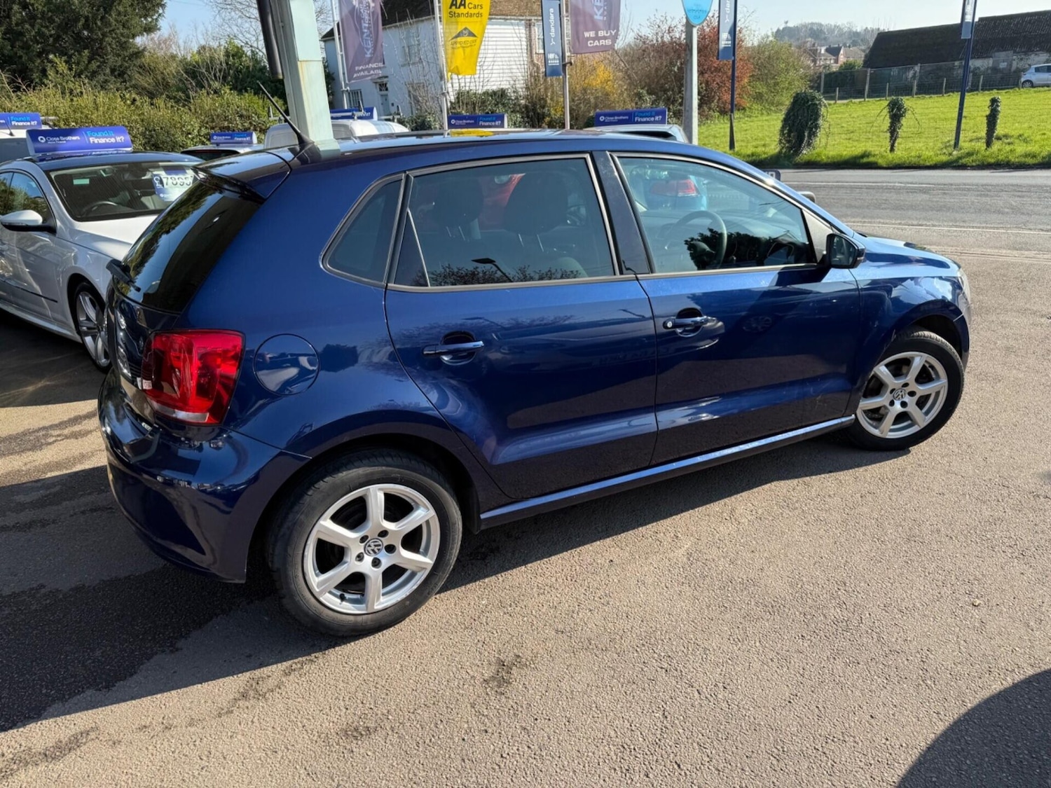 Used Volkswagen Polo 2011 for sale - 77952120: Photo 6