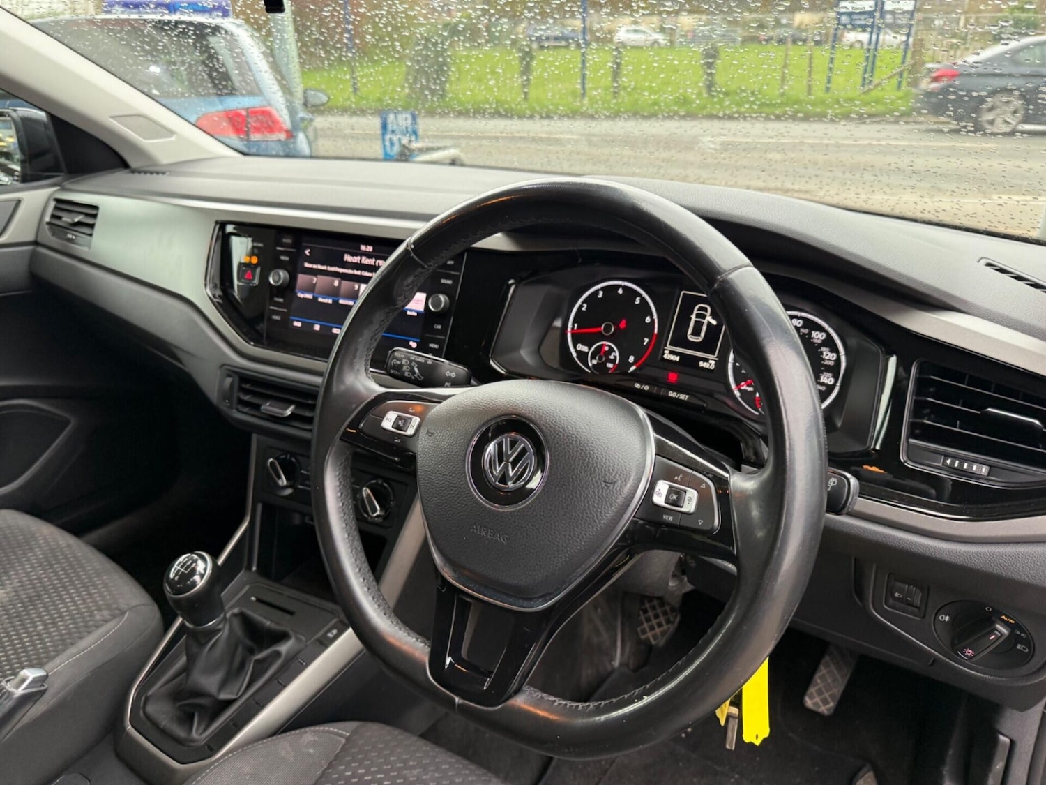 Used Volkswagen Polo 2018 for sale - 77932733: Photo 11