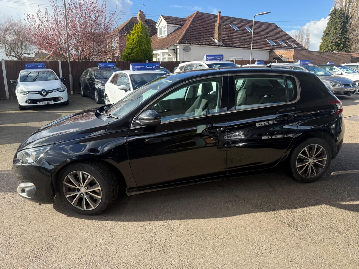 Used Peugeot 308 2016 for sale - 77932714: Photo 2