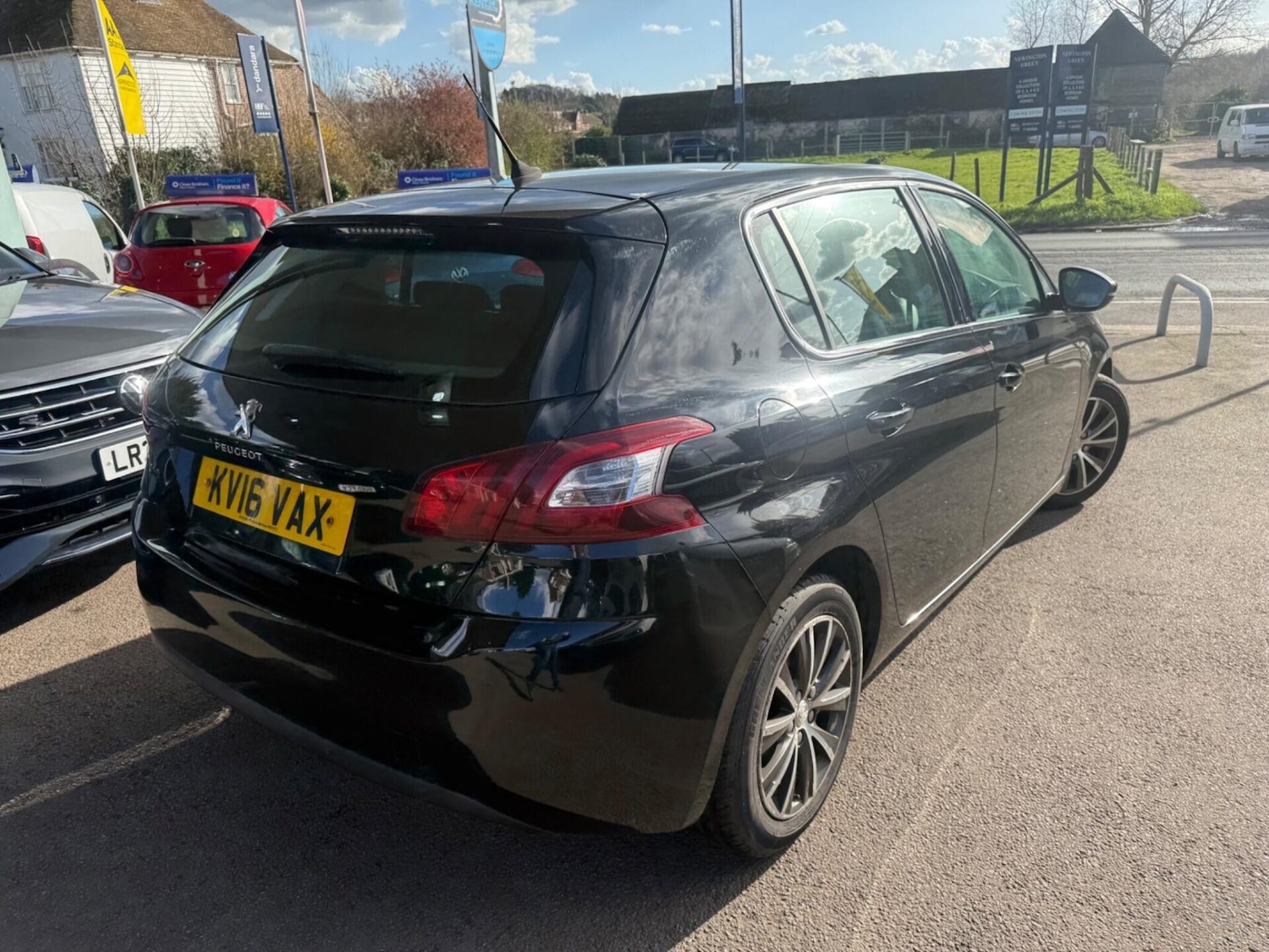 Used Peugeot 308 2016 for sale - 77932714: Photo 4