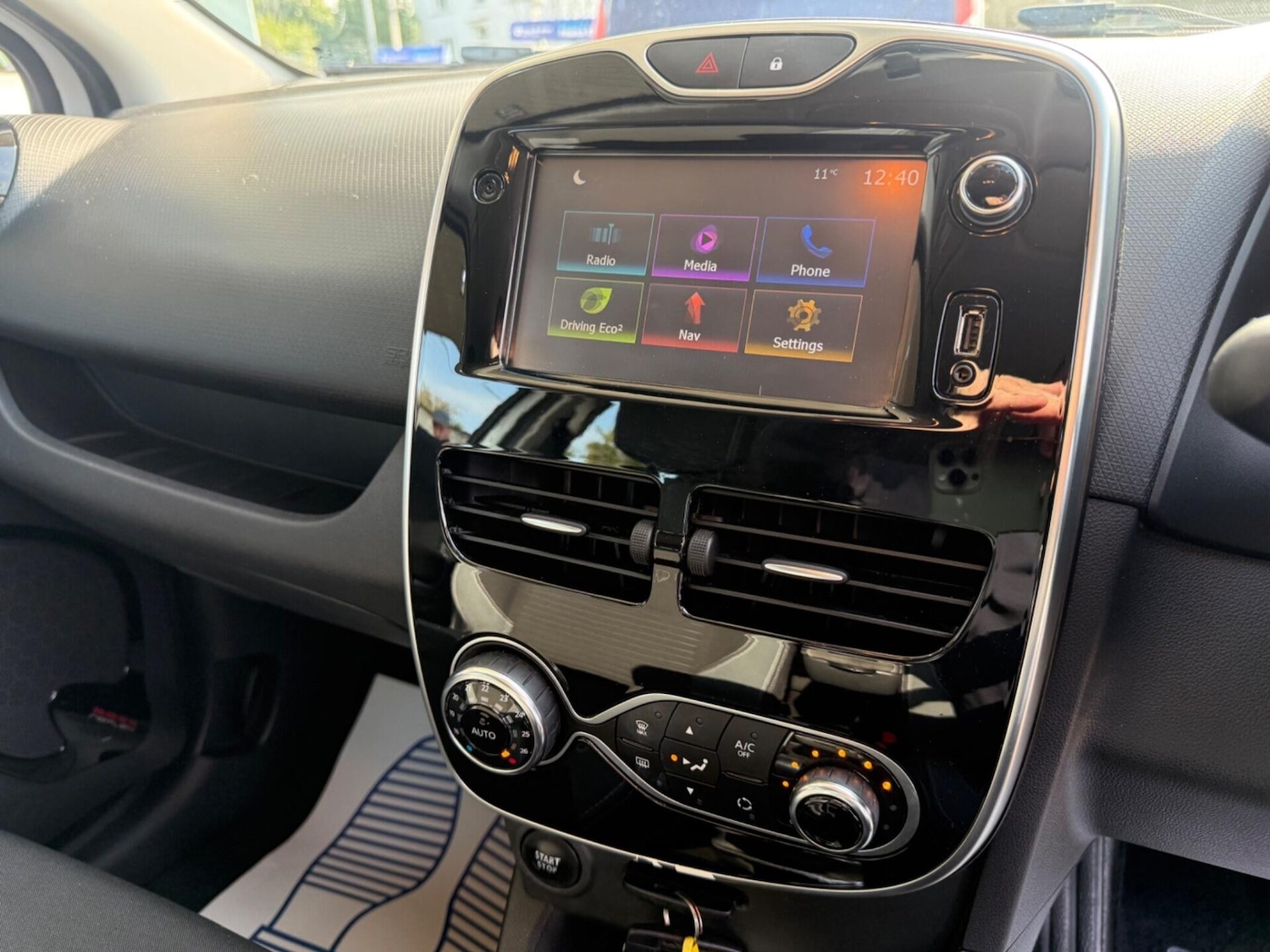 Used Renault Clio 2016 for sale - 77932810: Photo 29