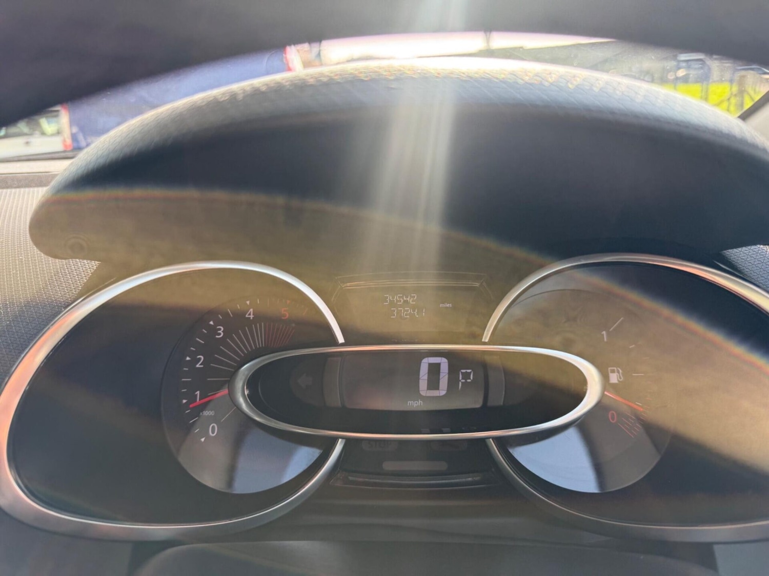 Used Renault Clio 2016 for sale - 77932810: Photo 31