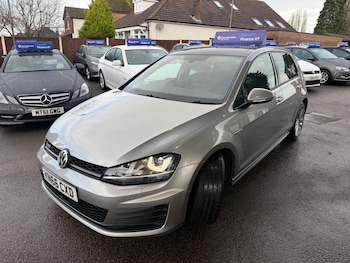 Used Volkswagen Golf 2016 for sale - 77932731: Photo