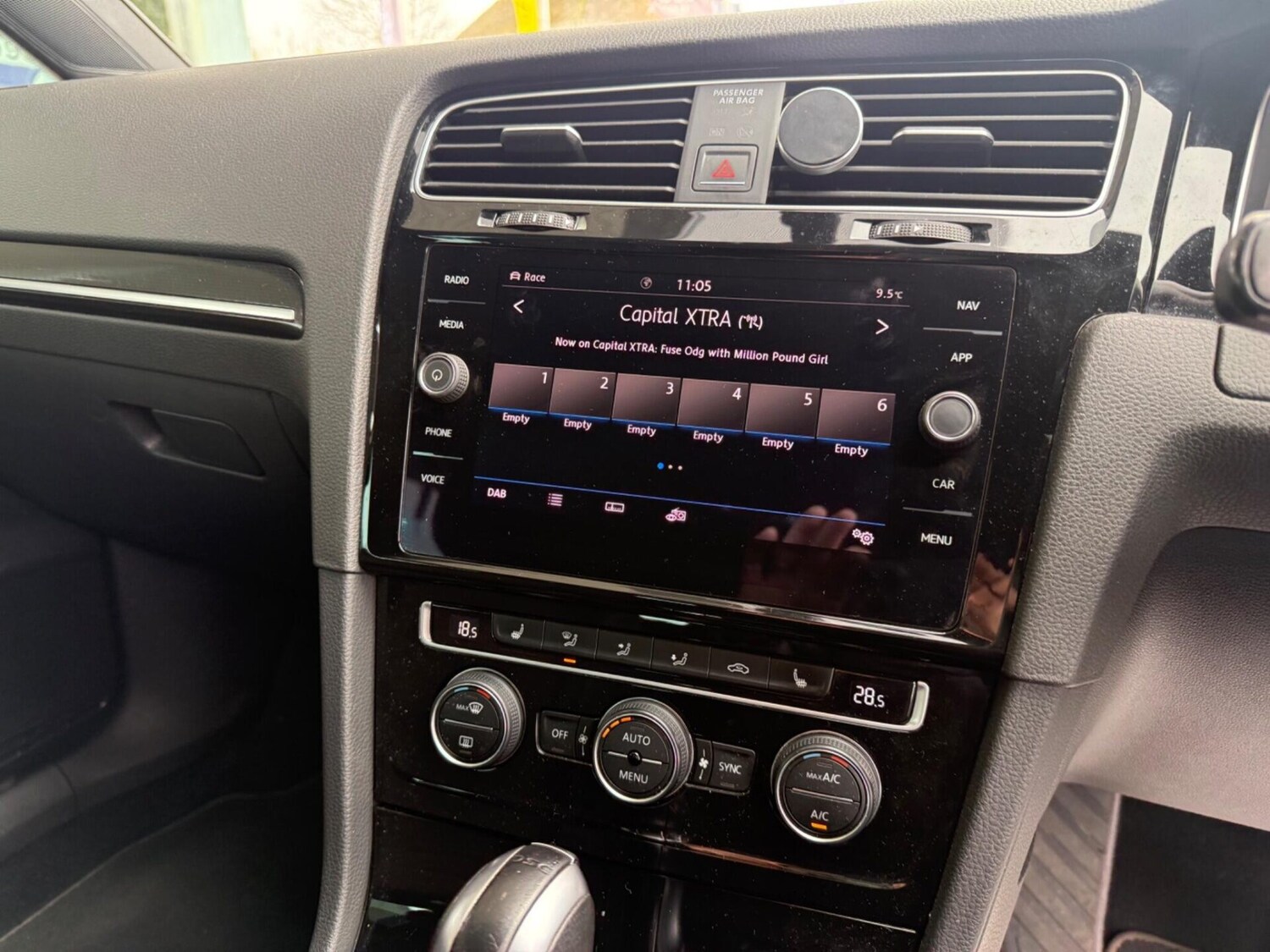 Used Volkswagen Golf 2018 for sale - 77932745: Photo 30