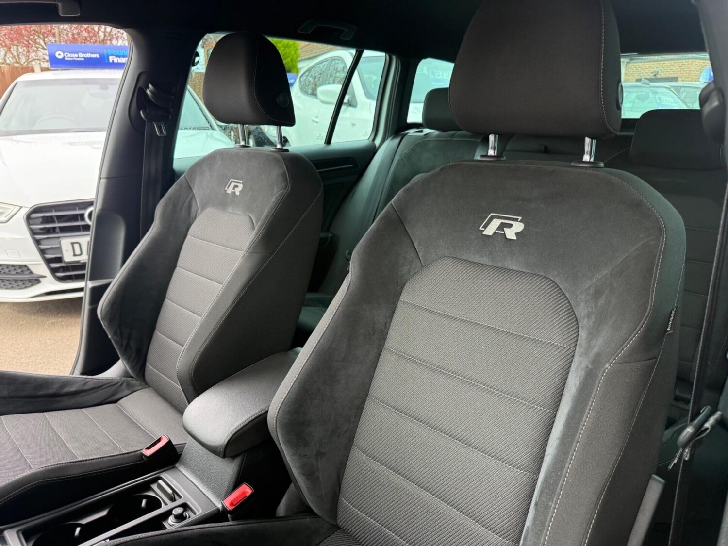 Used Volkswagen Golf 2018 for sale - 77932745: Photo 39