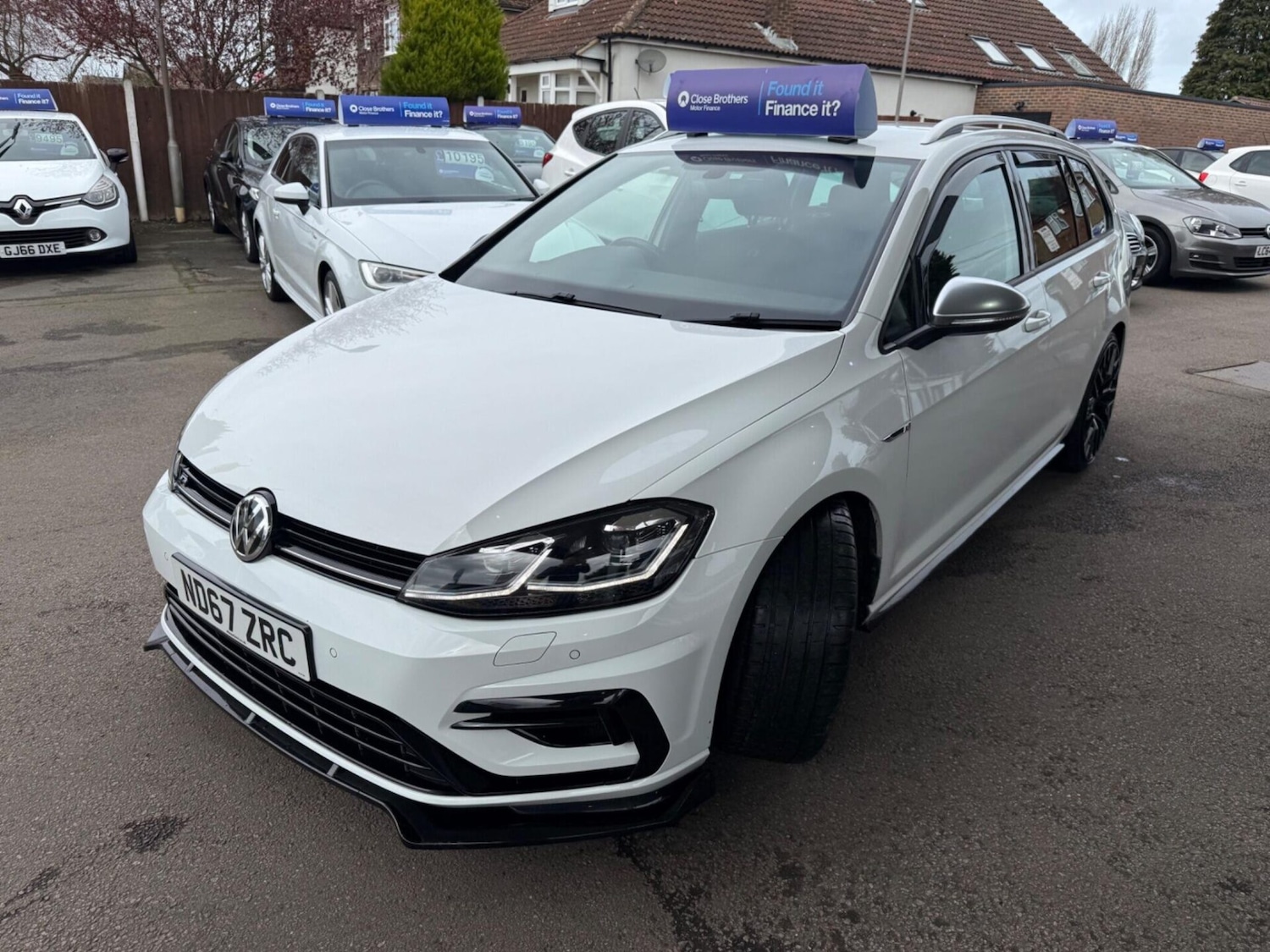 Used Volkswagen Golf 2018 for sale - 77932745: Photo 4
