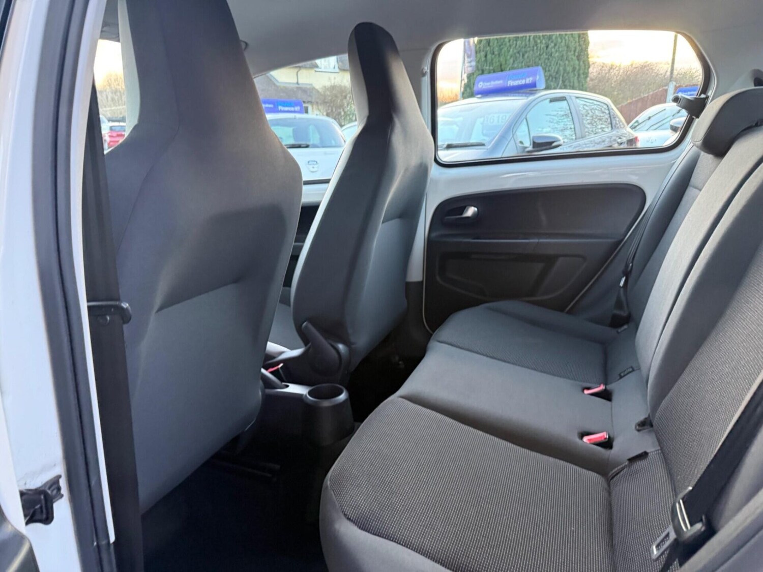 Used Volkswagen up! 2014 for sale - 77932797: Photo 19