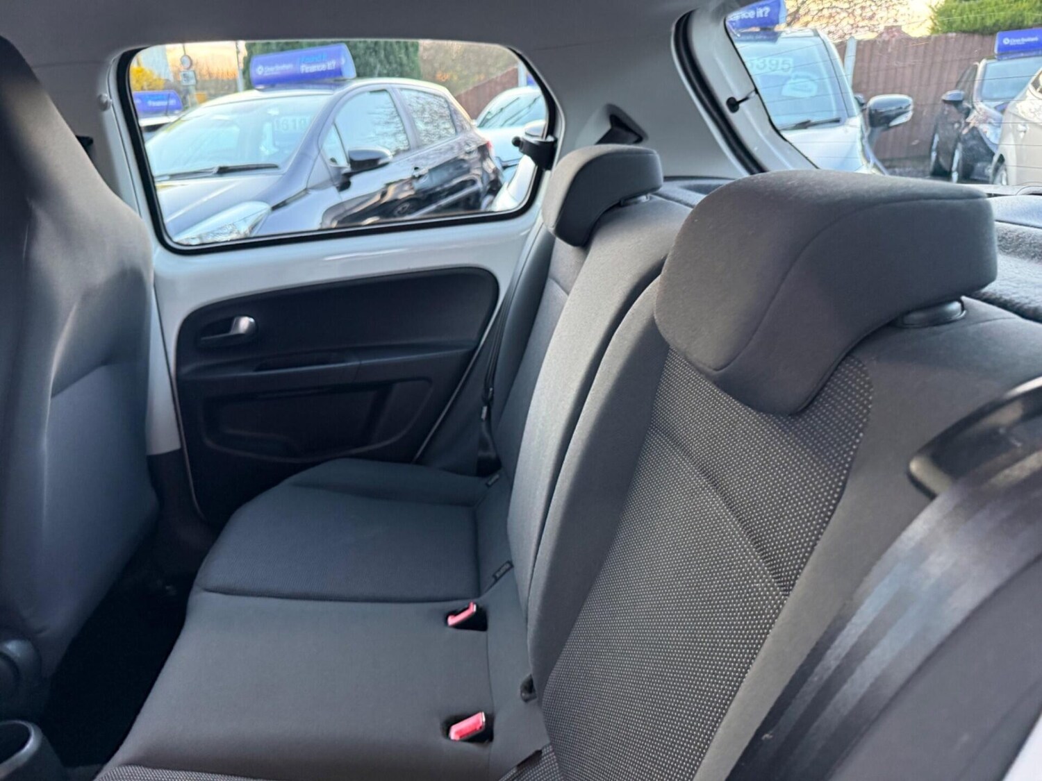 Used Volkswagen up! 2014 for sale - 77932797: Photo 20