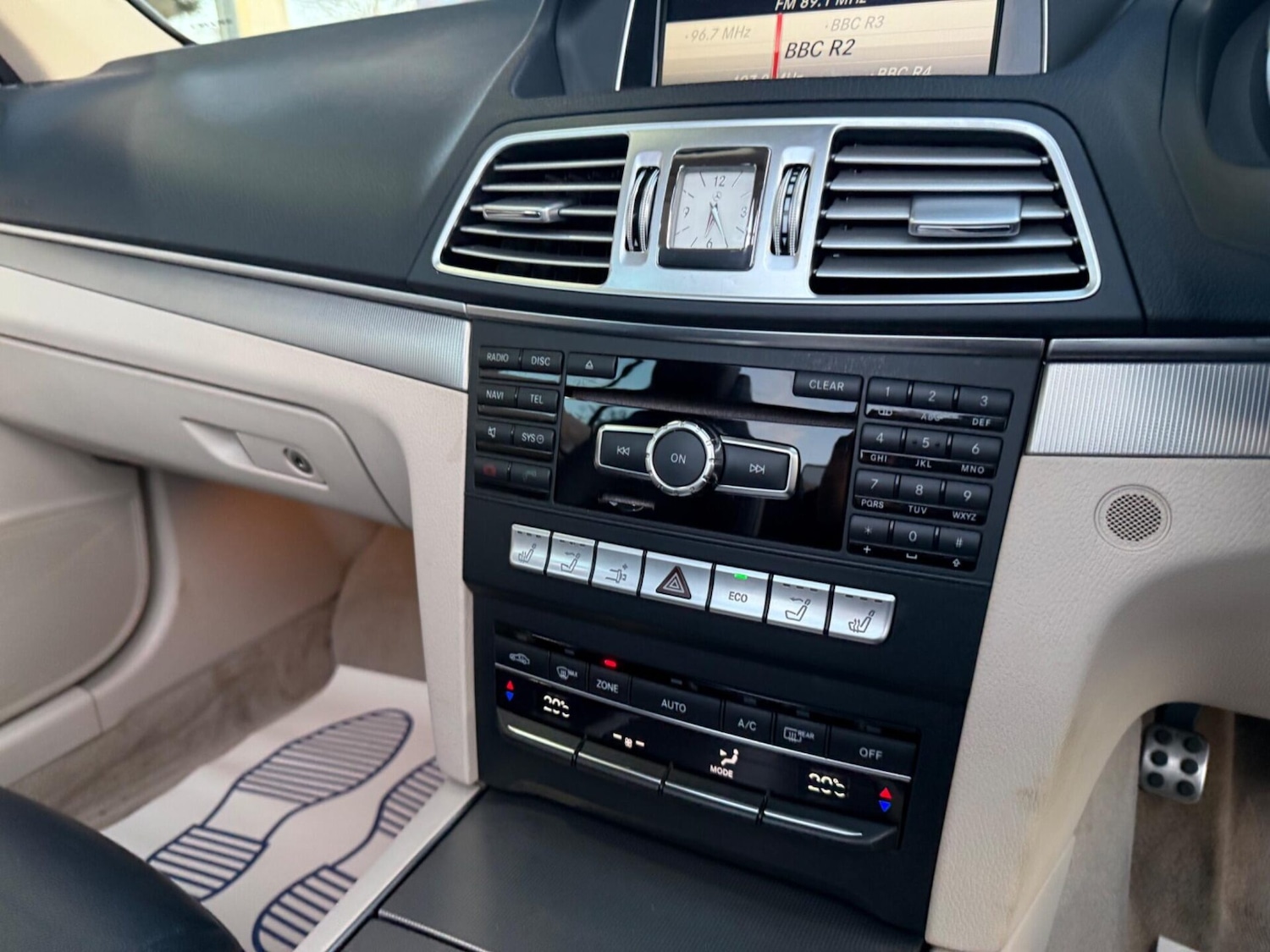 Used Mercedes-Benz E Class 2014 for sale - 77932813: Photo 30