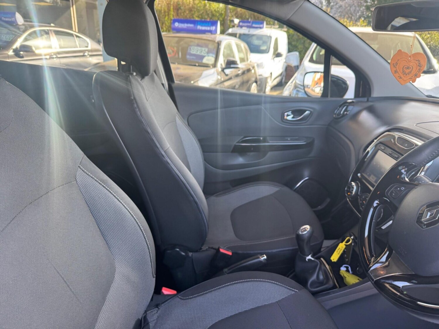 Used Renault Captur 2015 for sale - 77932759: Photo 25