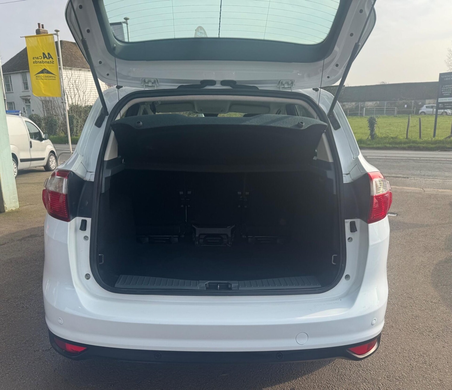 Used Ford C-Max 2013 for sale - 77989527: Photo 31