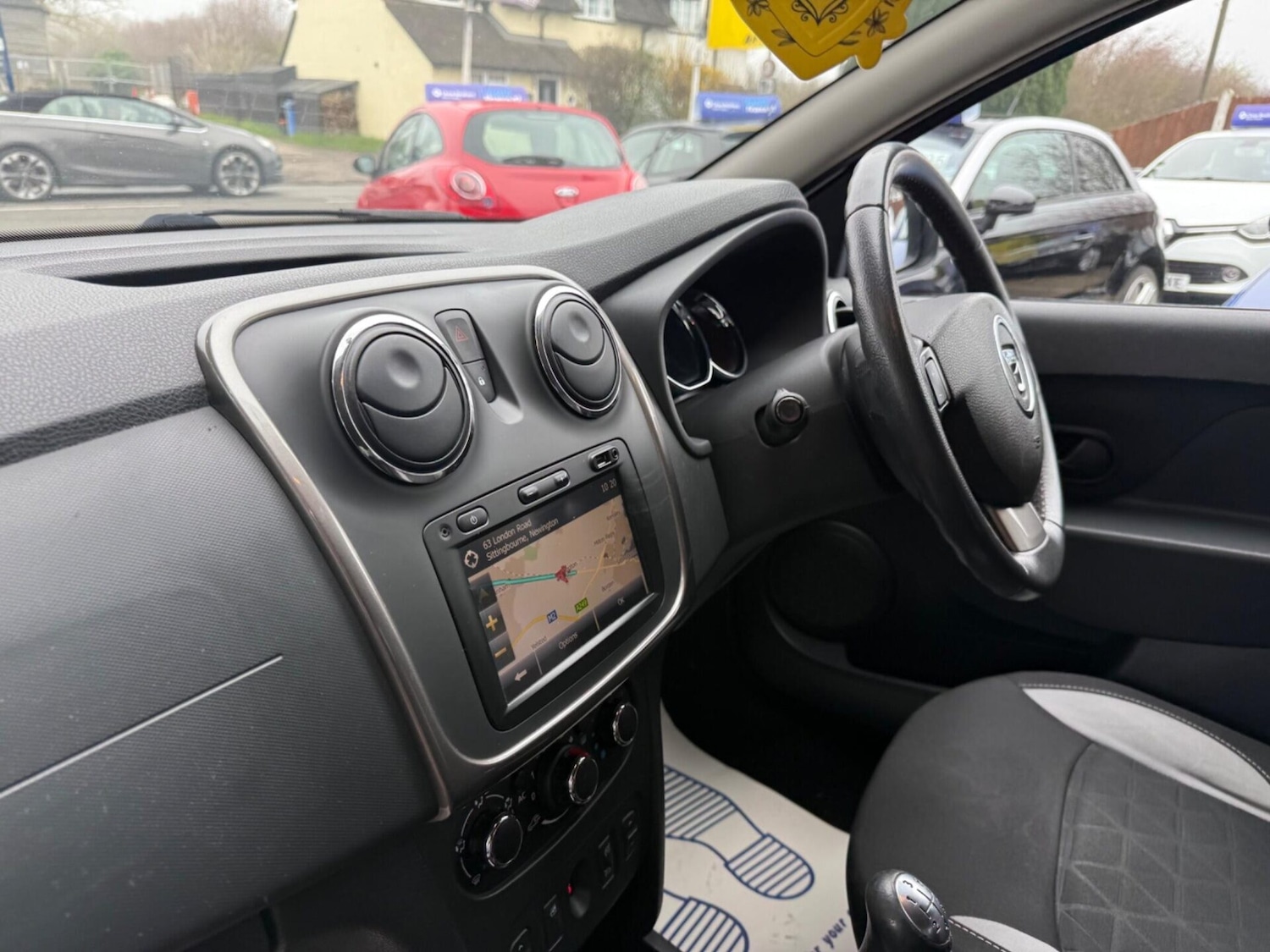 Used Dacia Sandero Stepway 2014 for sale - 77932743: Photo 14