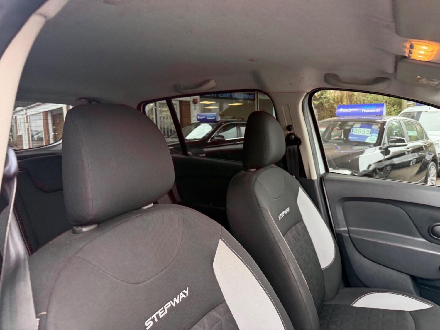 Used Dacia Sandero Stepway 2014 for sale - 77932743: Photo 17