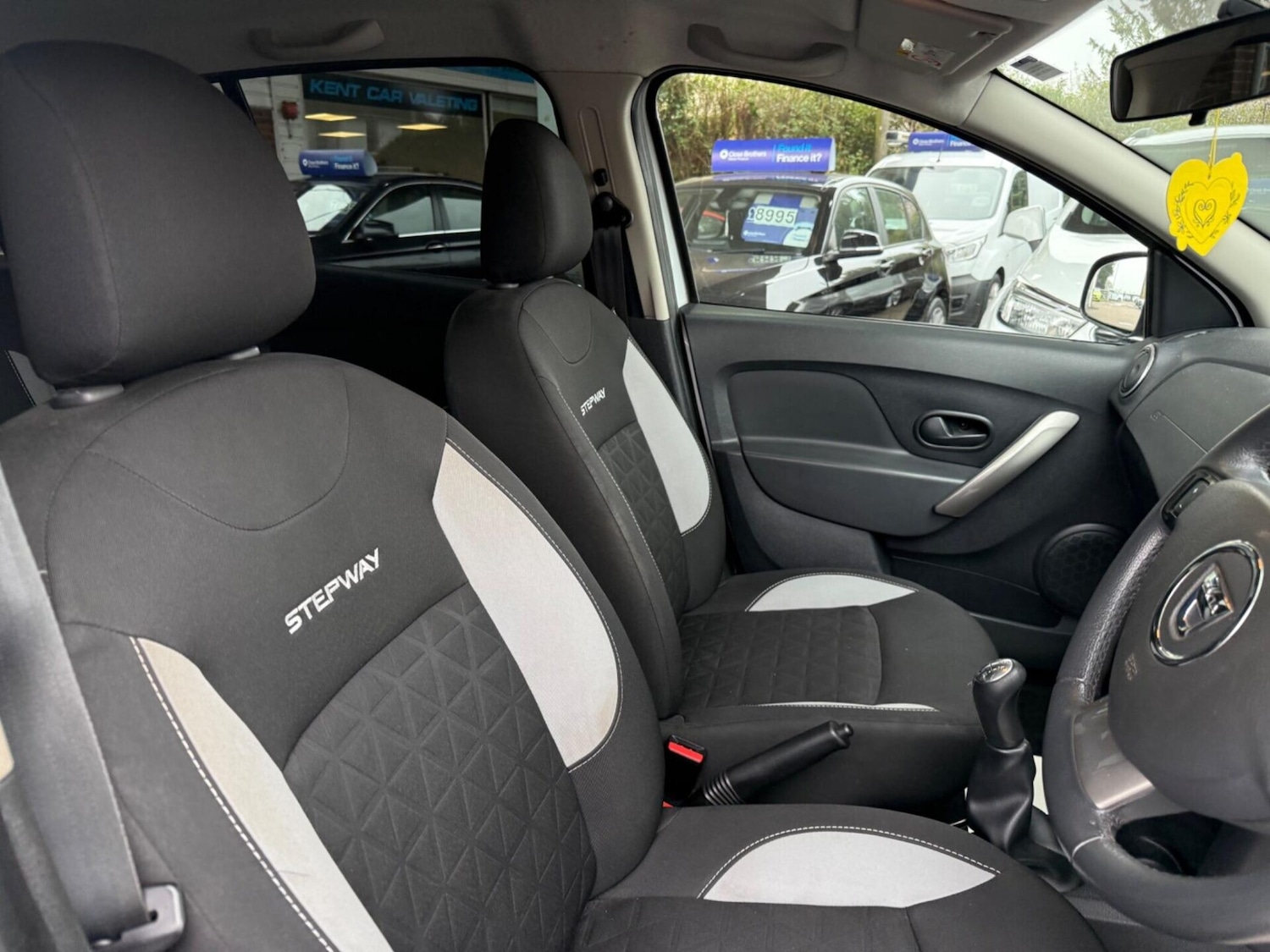 Used Dacia Sandero Stepway 2014 for sale - 77932743: Photo 18