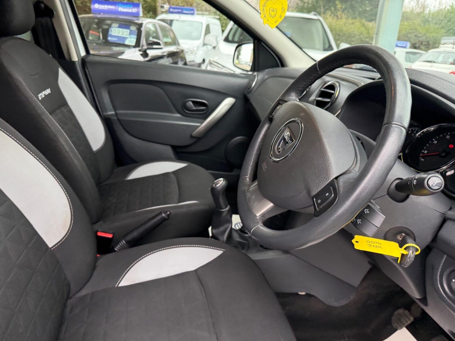 Used Dacia Sandero Stepway 2014 for sale - 77932743: Photo 19