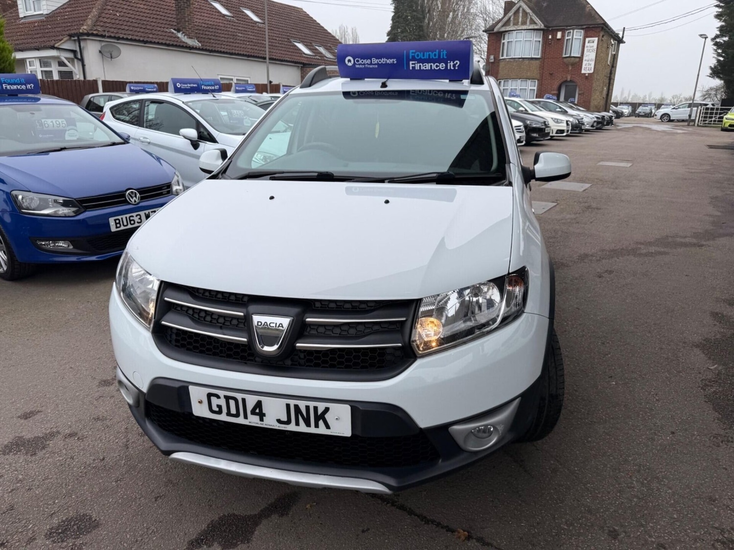 Used Dacia Sandero Stepway 2014 for sale - 77932743: Photo 2