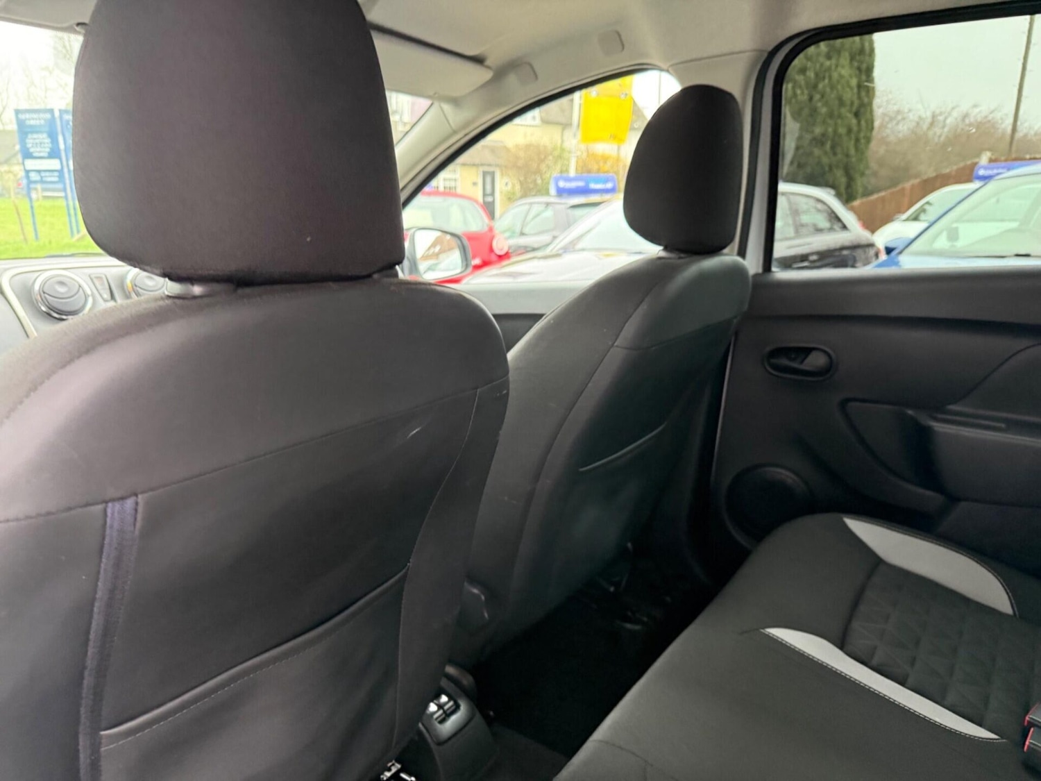 Used Dacia Sandero Stepway 2014 for sale - 77932743: Photo 22