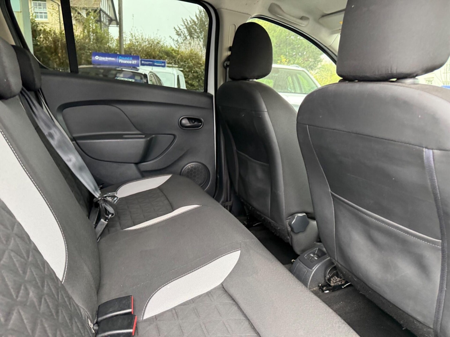 Used Dacia Sandero Stepway 2014 for sale - 77932743: Photo 23