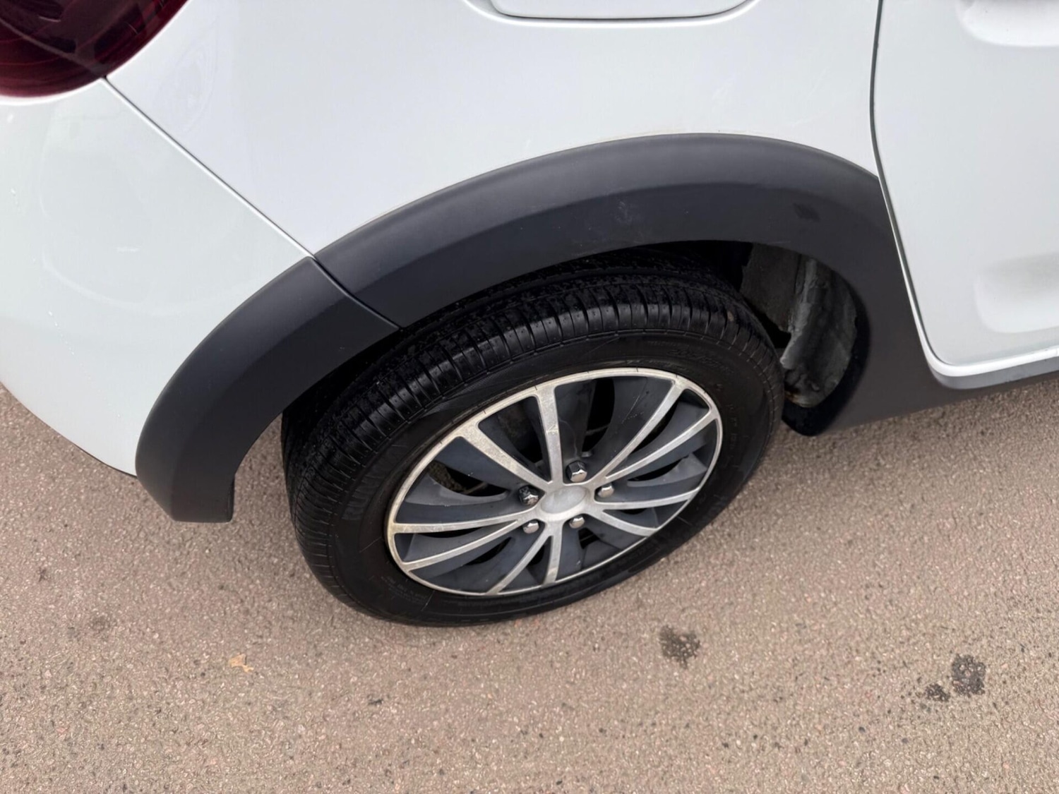 Used Dacia Sandero Stepway 2014 for sale - 77932743: Photo 25