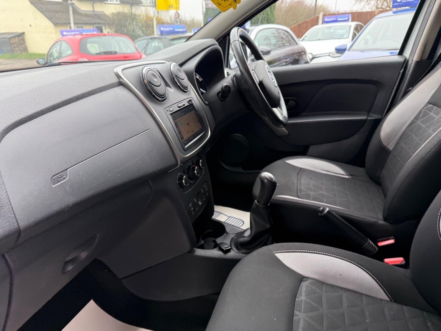 Used Dacia Sandero Stepway 2014 for sale - 77932743: Photo 36