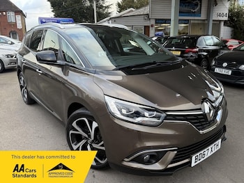 Used Renault Grand Scenic 2017 for sale - 78122870: Photo