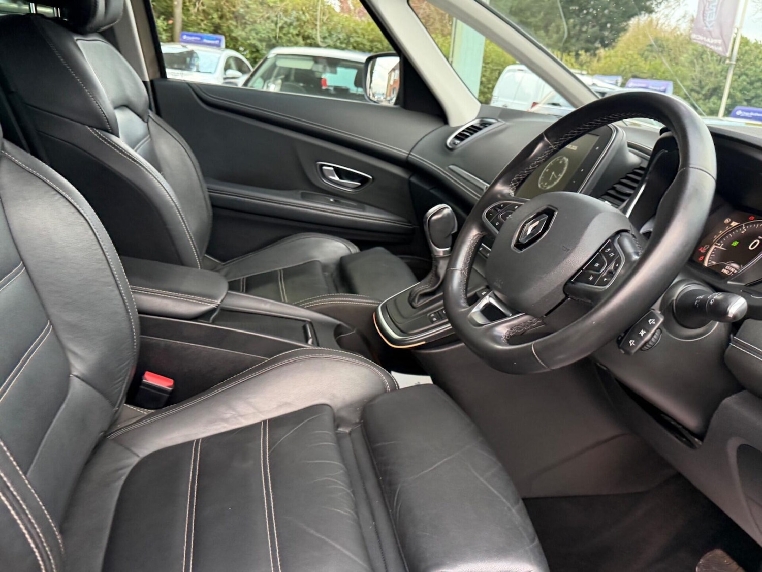 Used Renault Grand Scenic 2017 for sale - 78122870: Photo 23