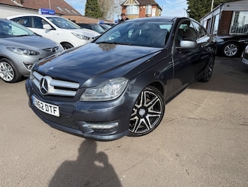 Used Mercedes-Benz C Class 2013 for sale - 77932703: Photo