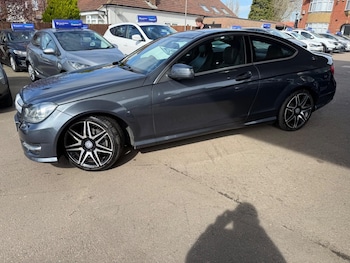 Used Mercedes-Benz C Class 2013 for sale - 77932703: Photo