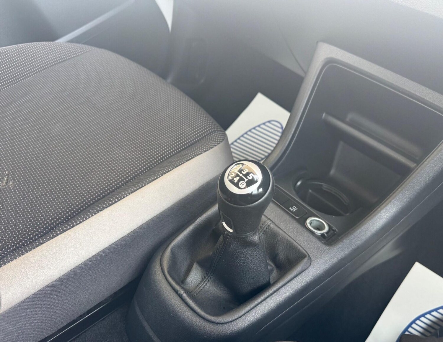 Used Volkswagen up! 2014 for sale - 78179430: Photo 21