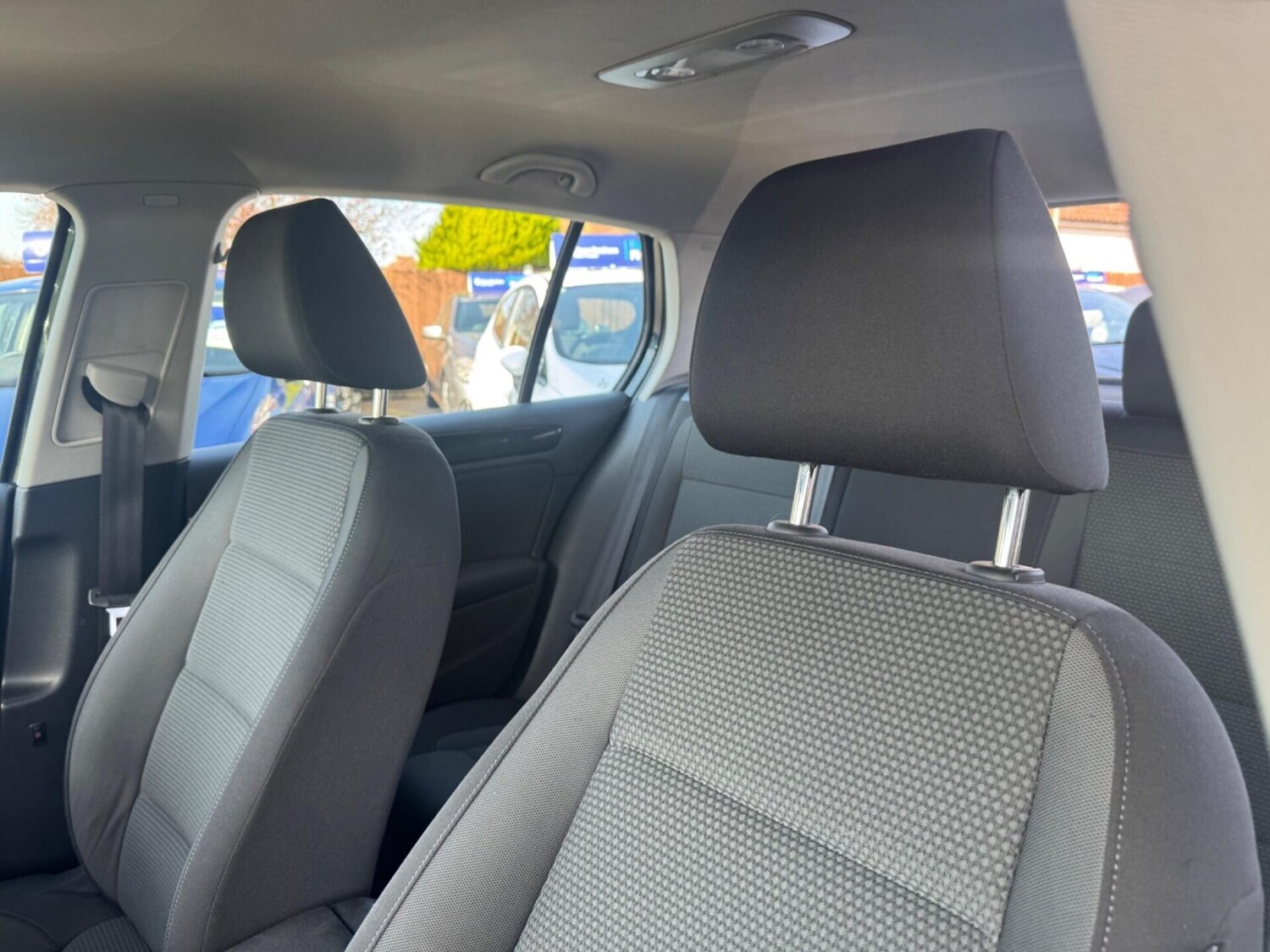 Used Volkswagen Golf 2011 for sale - 77932764: Photo 30