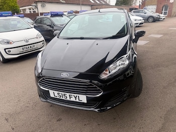 Used Ford Fiesta 2015 for sale - 78121710: Photo