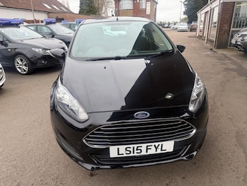Used Ford Fiesta 2015 for sale - 78121710: Photo