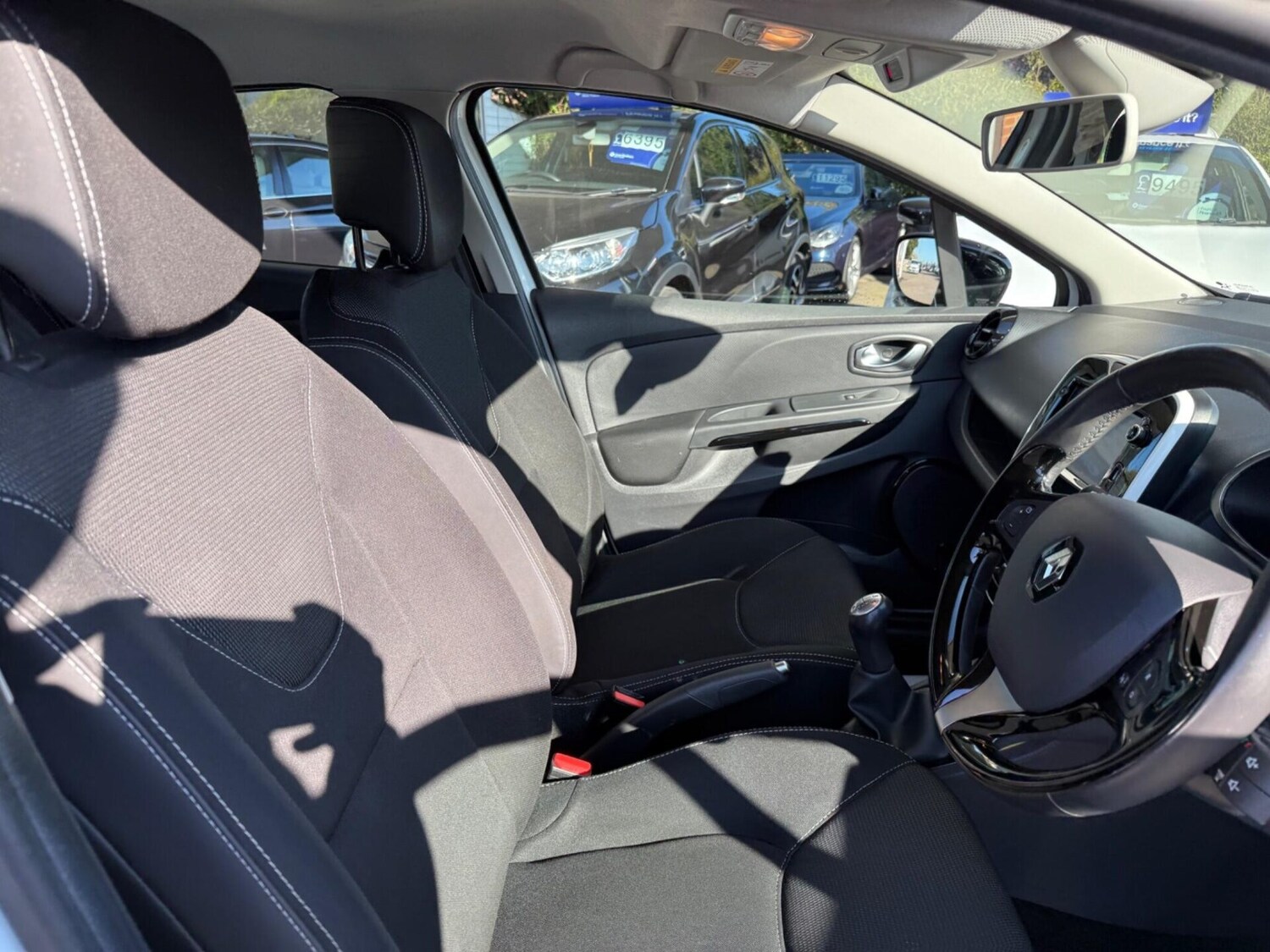 Used Renault Clio 2016 for sale - 77935802: Photo 16