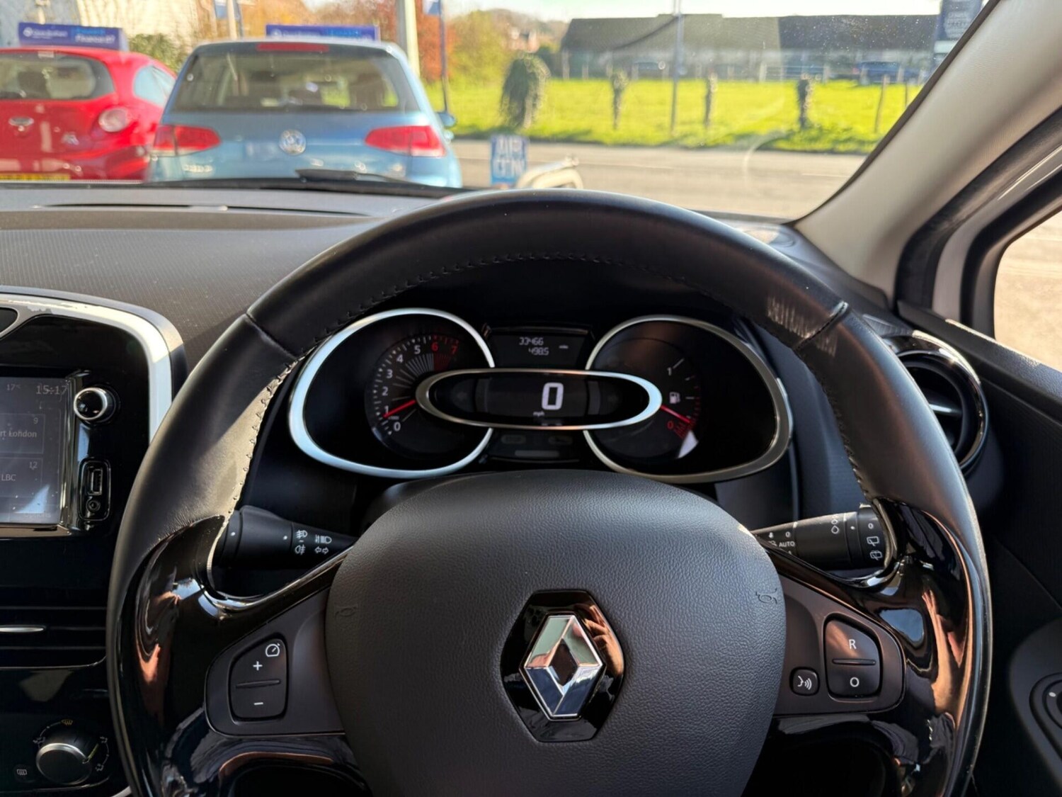 Used Renault Clio 2016 for sale - 77935802: Photo 31