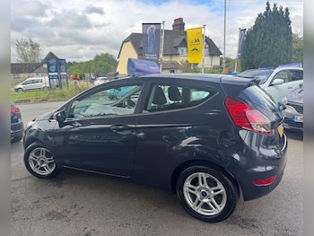 Used Ford Fiesta 2014 for sale - 78577948: Photo